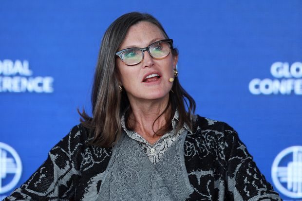Bà trùm đầu tư Cathie Wood bất ngờ rót vốn vào dự án Ethereum ở Nhật Bản!