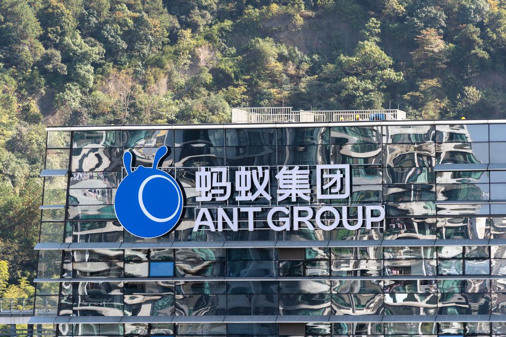 Ant Group đặt cược vào Ethereum với Blockchain mới dành cho tài sản thế giới thực