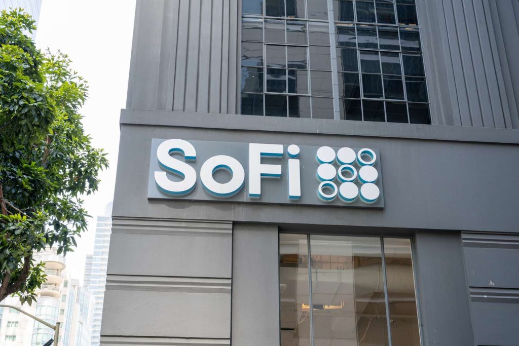 SoFi Technologies báo cáo lợi nhuận quý 3 tăng, lên kế hoạch giao dịch tiền điện tử